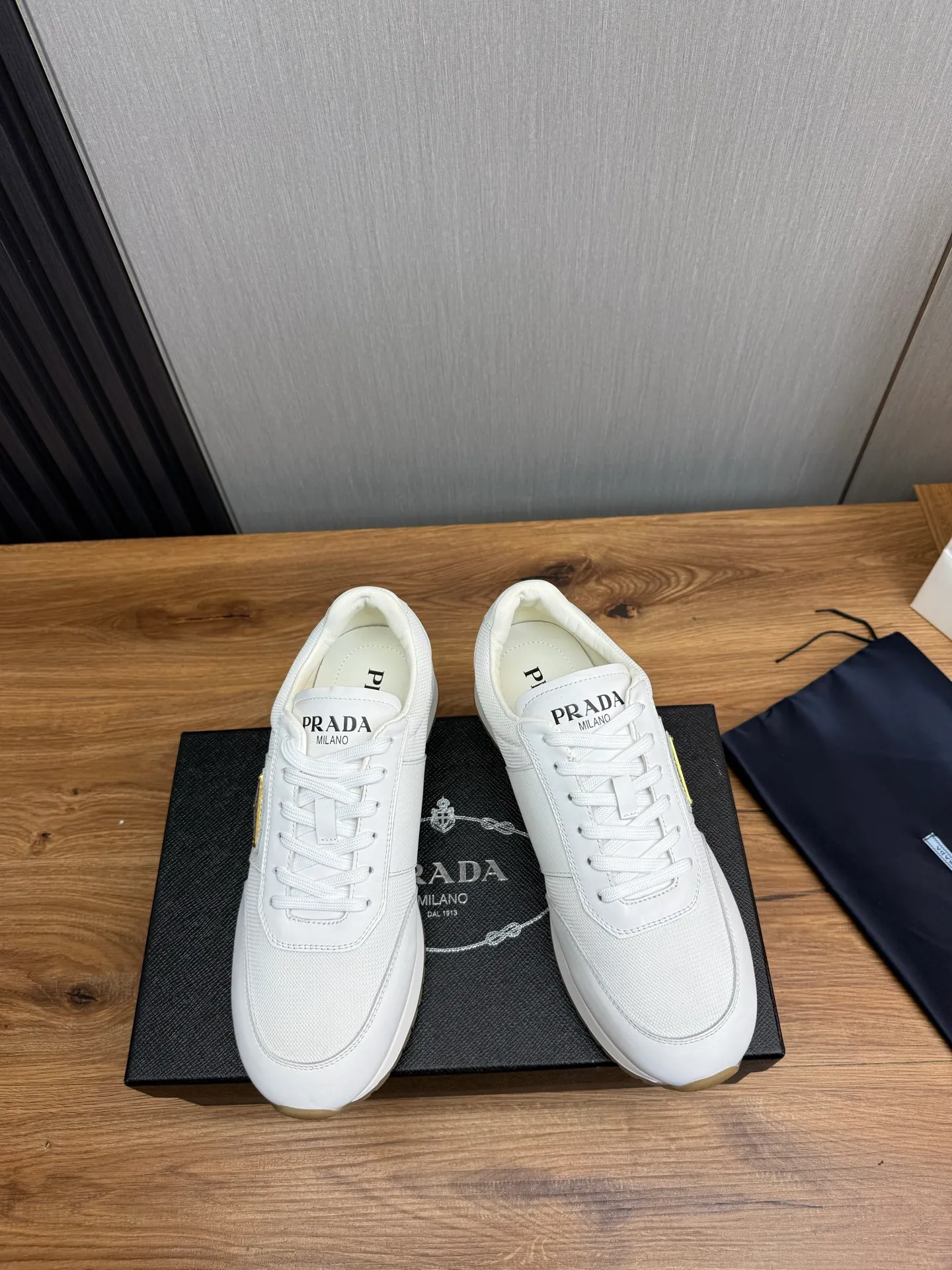 Men's shoes 💰760💰 [PRADA] New models synchronized with the official website, high-quality shipments ✔️Best sellers🔥 Original cowhide with mesh surface + cowhide lining, 1🆚1 replica, original bottom, 38-45 (men's 45 is custom-made and cannot be returned)